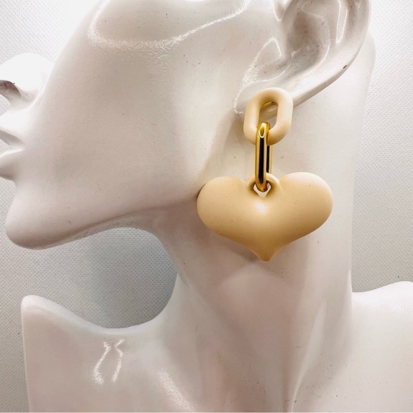 Ivory White Heart and Chain Detail Drop Statement Earrings Feminine Chunky - Picture 5 of 11
